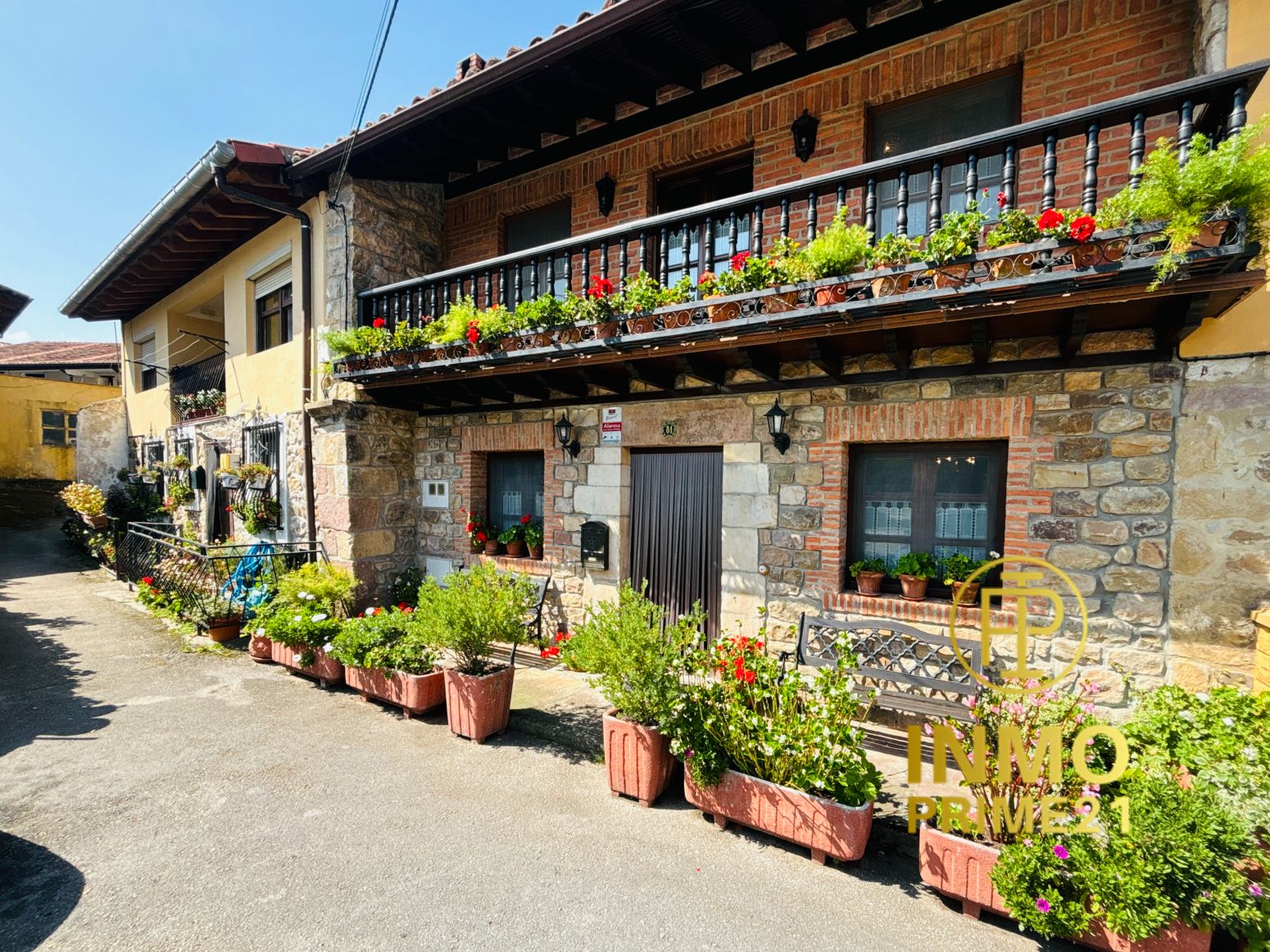 Vista exterior de Casa o chalet en venta en Ruente con Calefacción, Parquet y Terraza