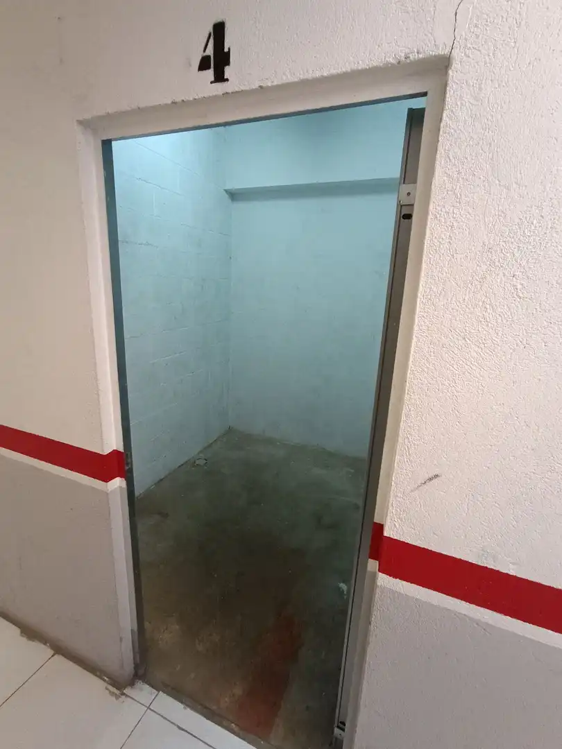 Storage room for rent in Passatge de Cronos, 5, Progrés