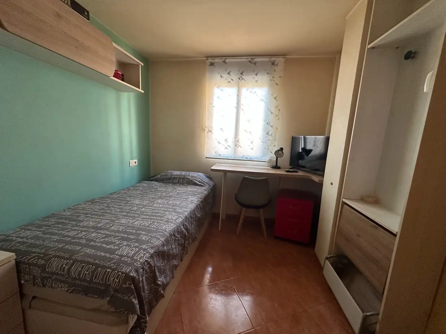 Habitación de Piso en venta en Castellón de la Plana / Castelló de la Plana con Amueblado