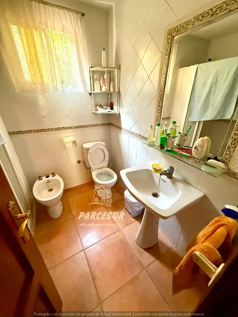Bany de Casa o xalet en venda en Córdoba amb Traster i Piscina