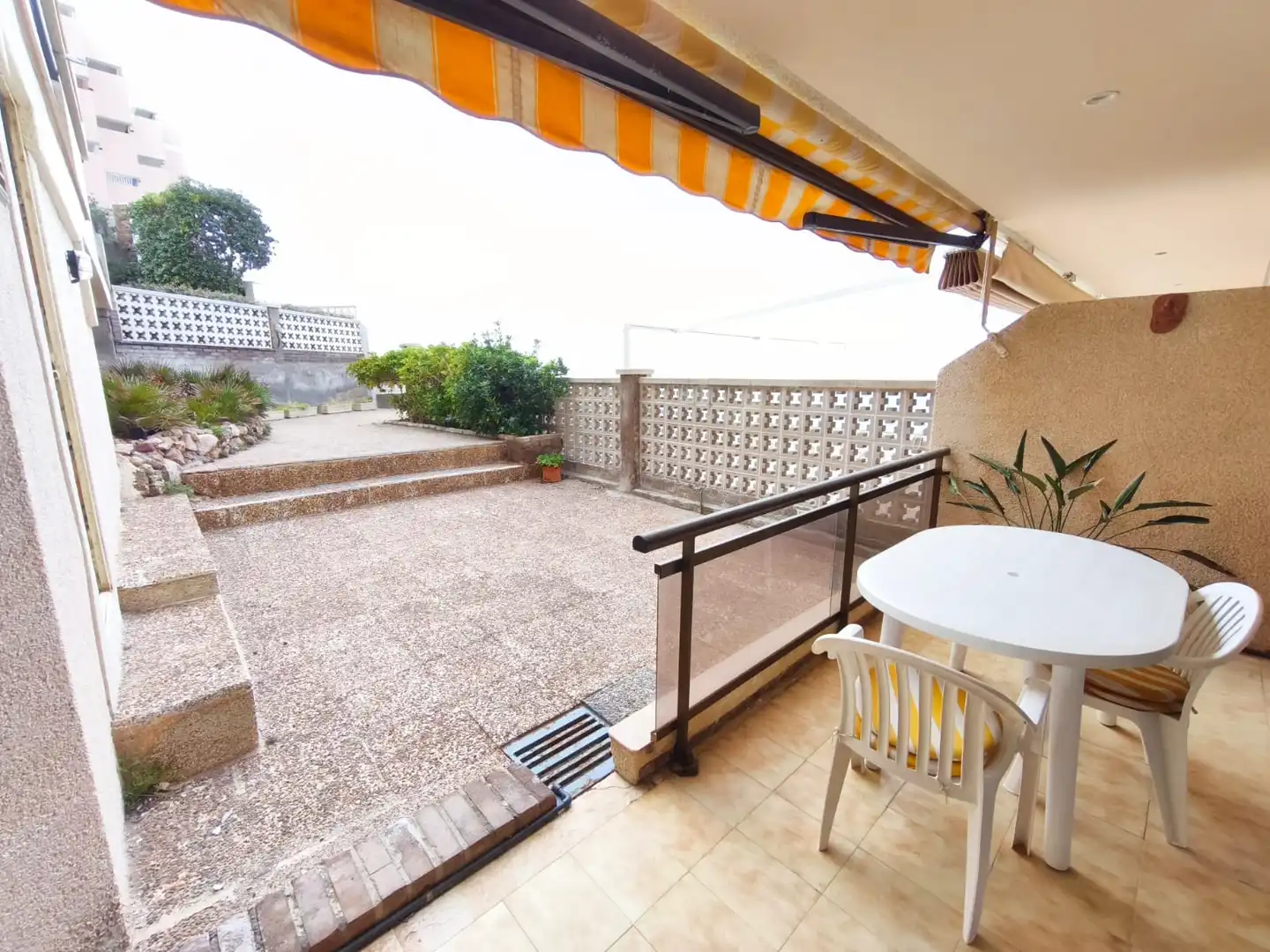 Piso con terraza en venta en Carrer de la Cala de la Font 14, imagen 11