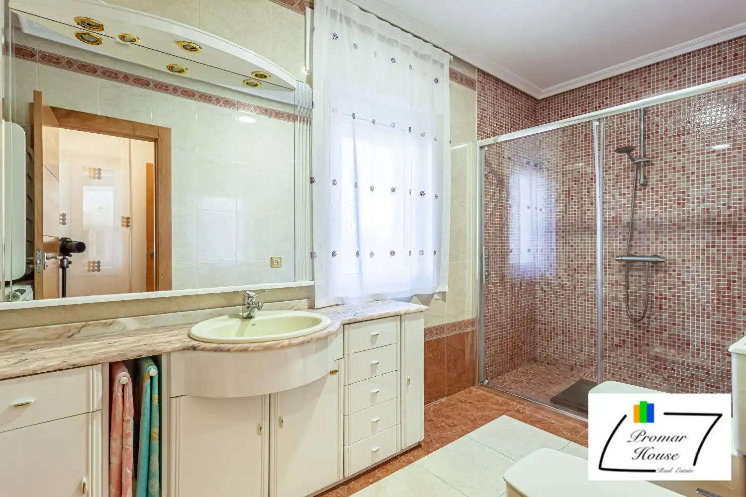 Baño de Casa o chalet en venta en Ávila con Calefacción, Jardín privado y Terraza