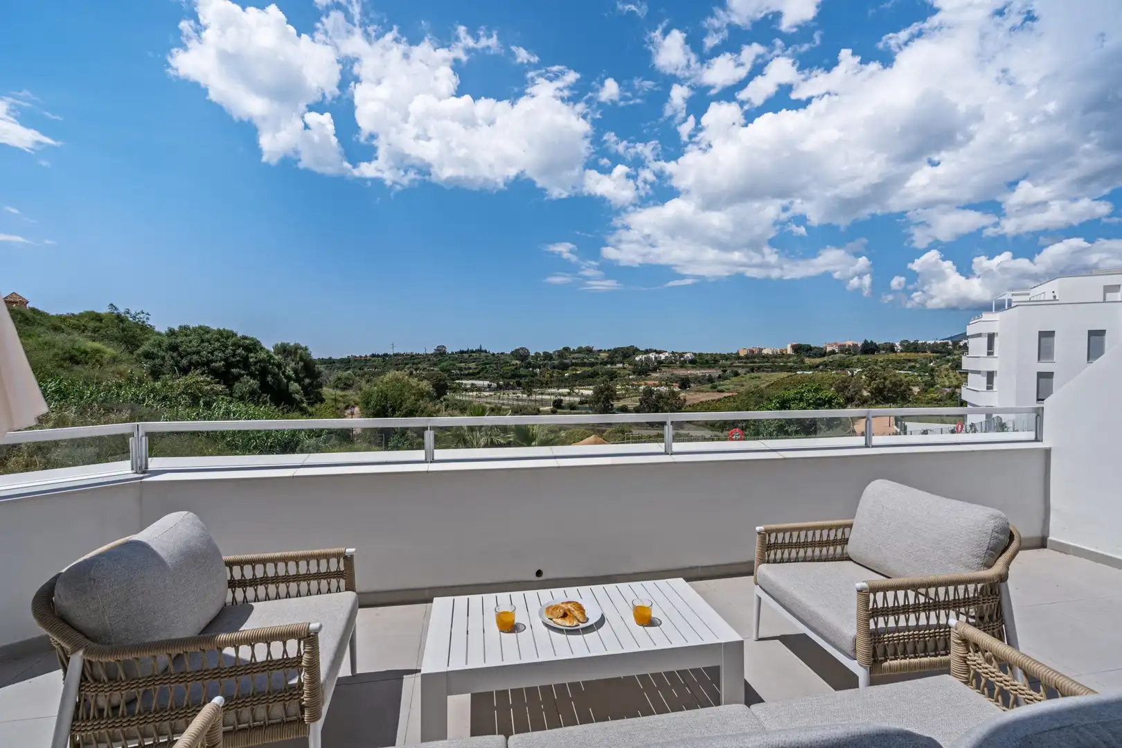 Terraza de Ático en venta en Estepona con Aire acondicionado, Terraza y Piscina