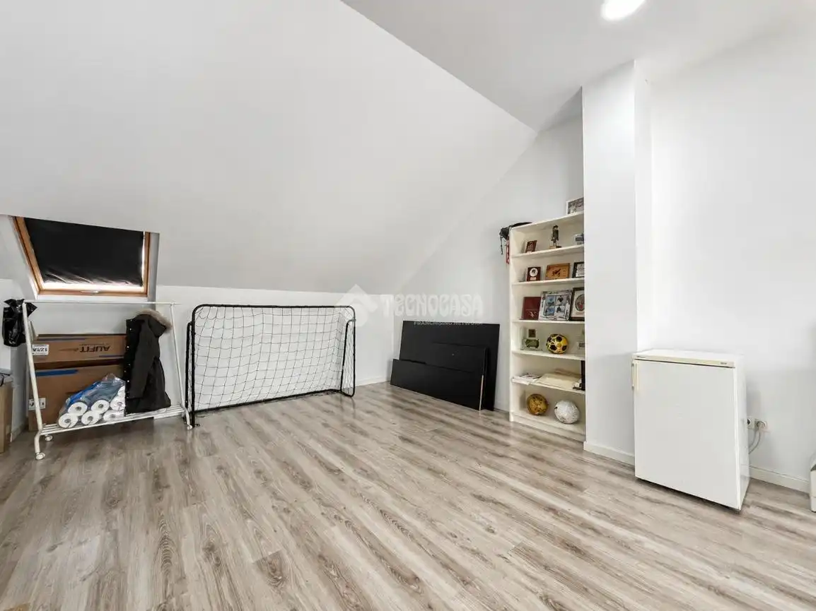 Casa aparellada amb jardí en venda a San Martín de la Vega, imagen 23