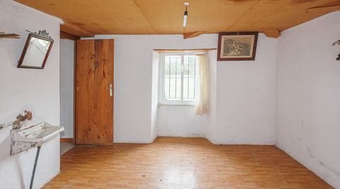 Casa de piedra a restaurar con terreno edificable en Outeiro de Rei, imatge 4