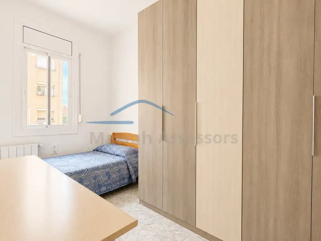 Habitación de Piso en venta en Sabadell