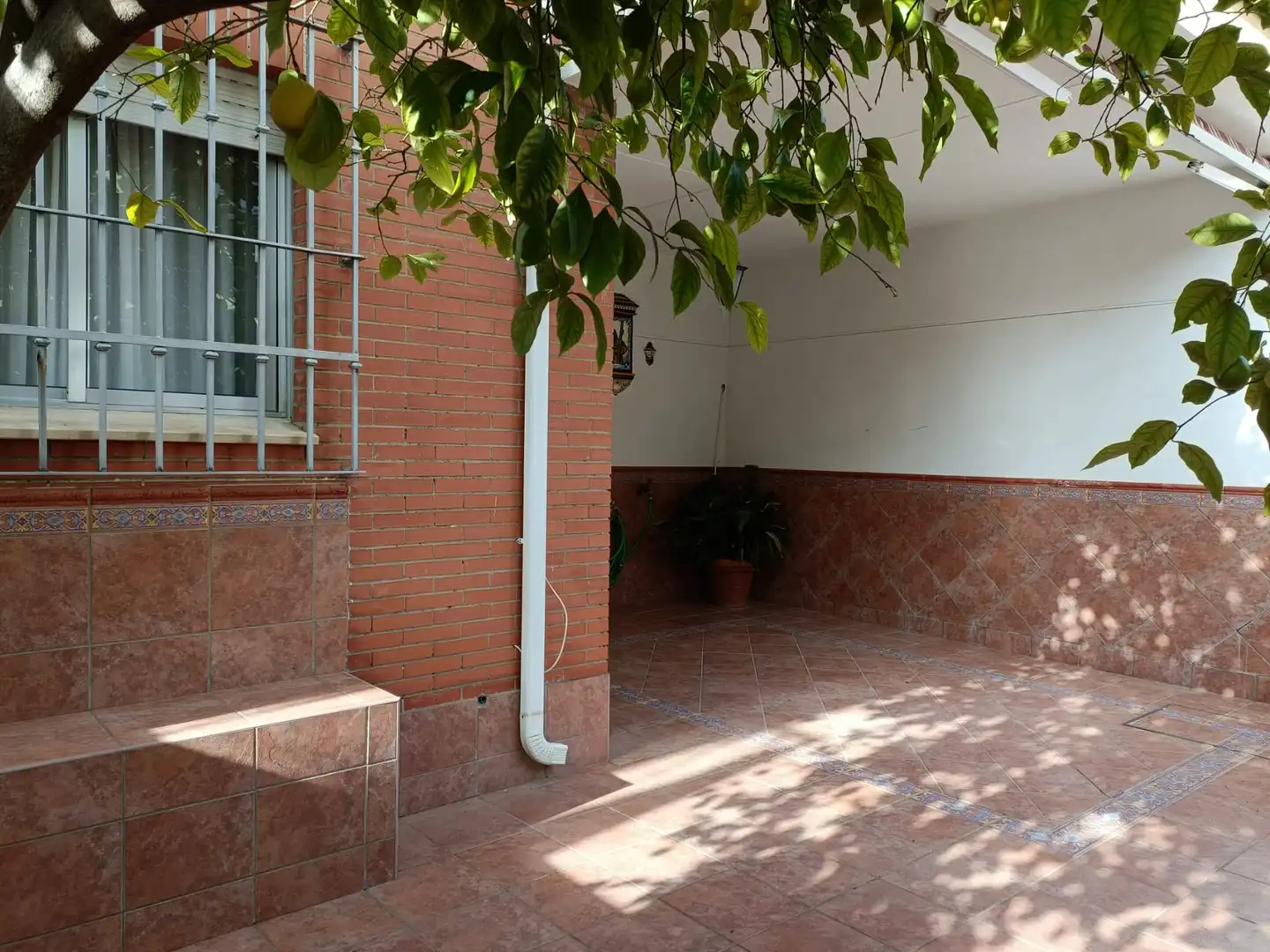 Casa o chalet de alquiler en Avenida de las Ciencias, Colores - Entreparques