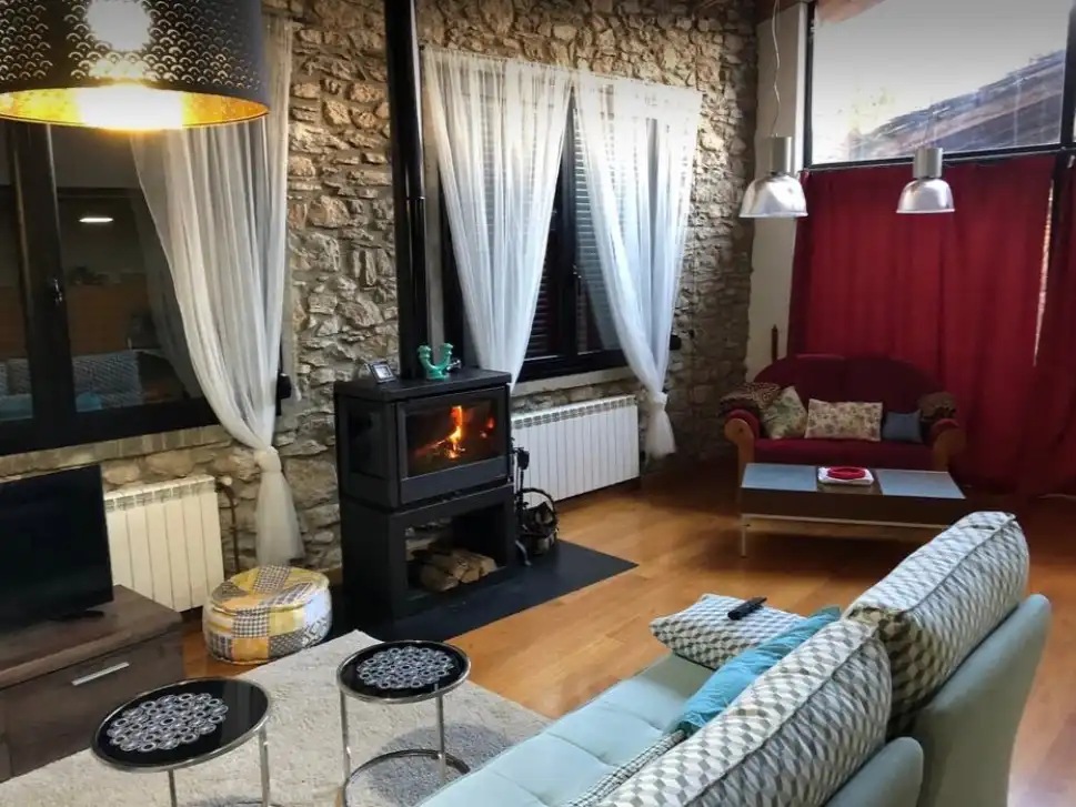 Sala de estar de Casa o chalet de alquiler en Alàs I Cerc con Jardín privado, Parquet y Terraza