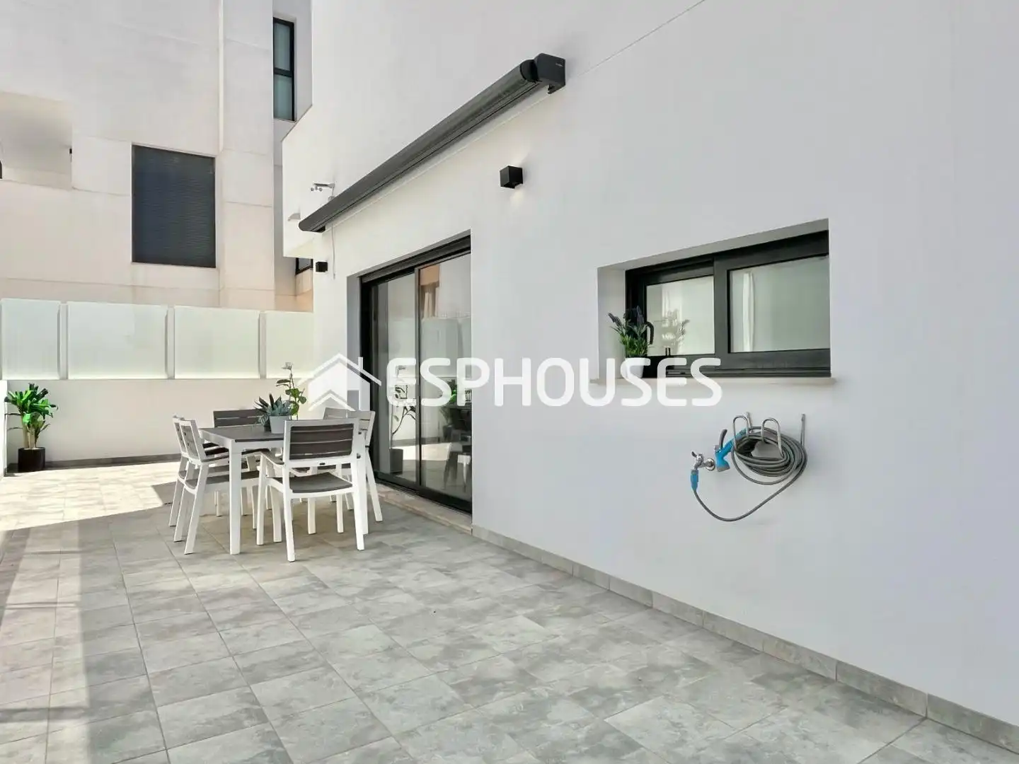Terraza de Casa o chalet en venta en Guardamar del Segura con Aire acondicionado, Trastero y Piscina