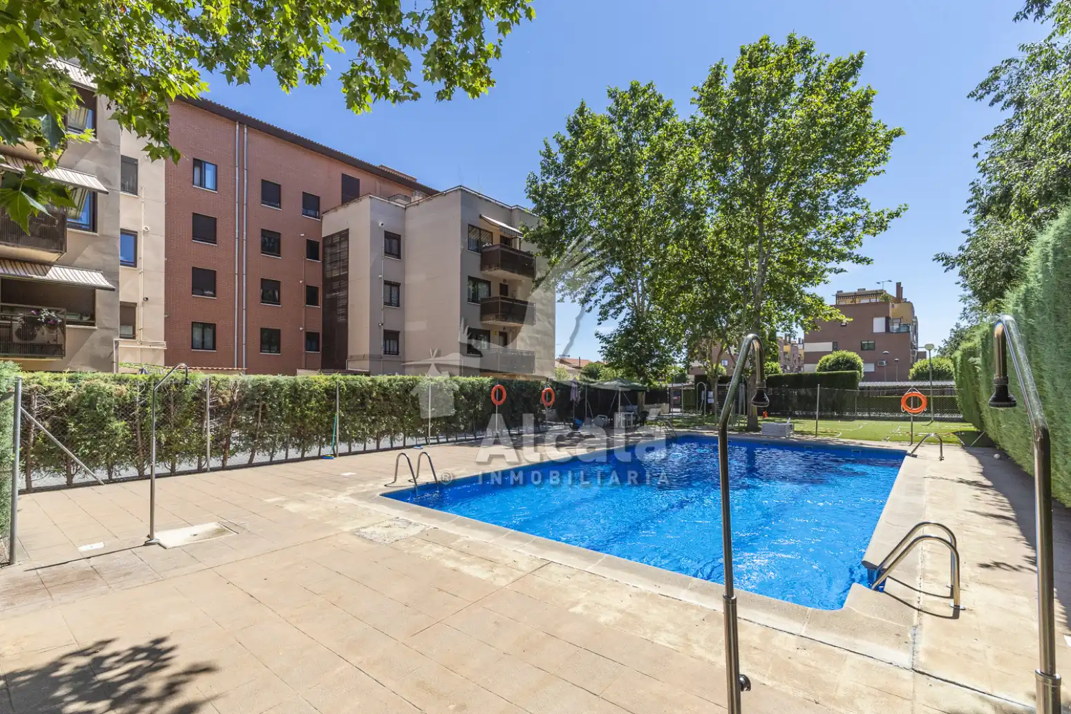 Vista exterior de Ático en venta en Alcalá de Henares con Aire acondicionado, Calefacción y Terraza