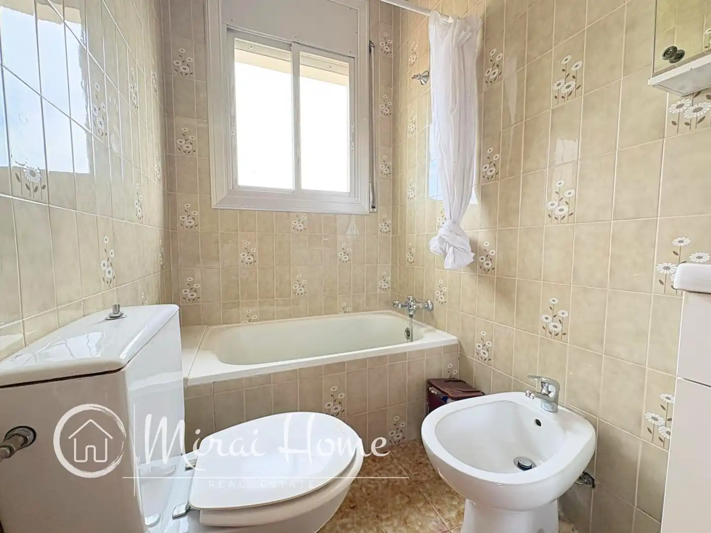 Bany de Casa o xalet en venda en Lliçà d'Amunt amb Jardí privat, Terrassa i Traster
