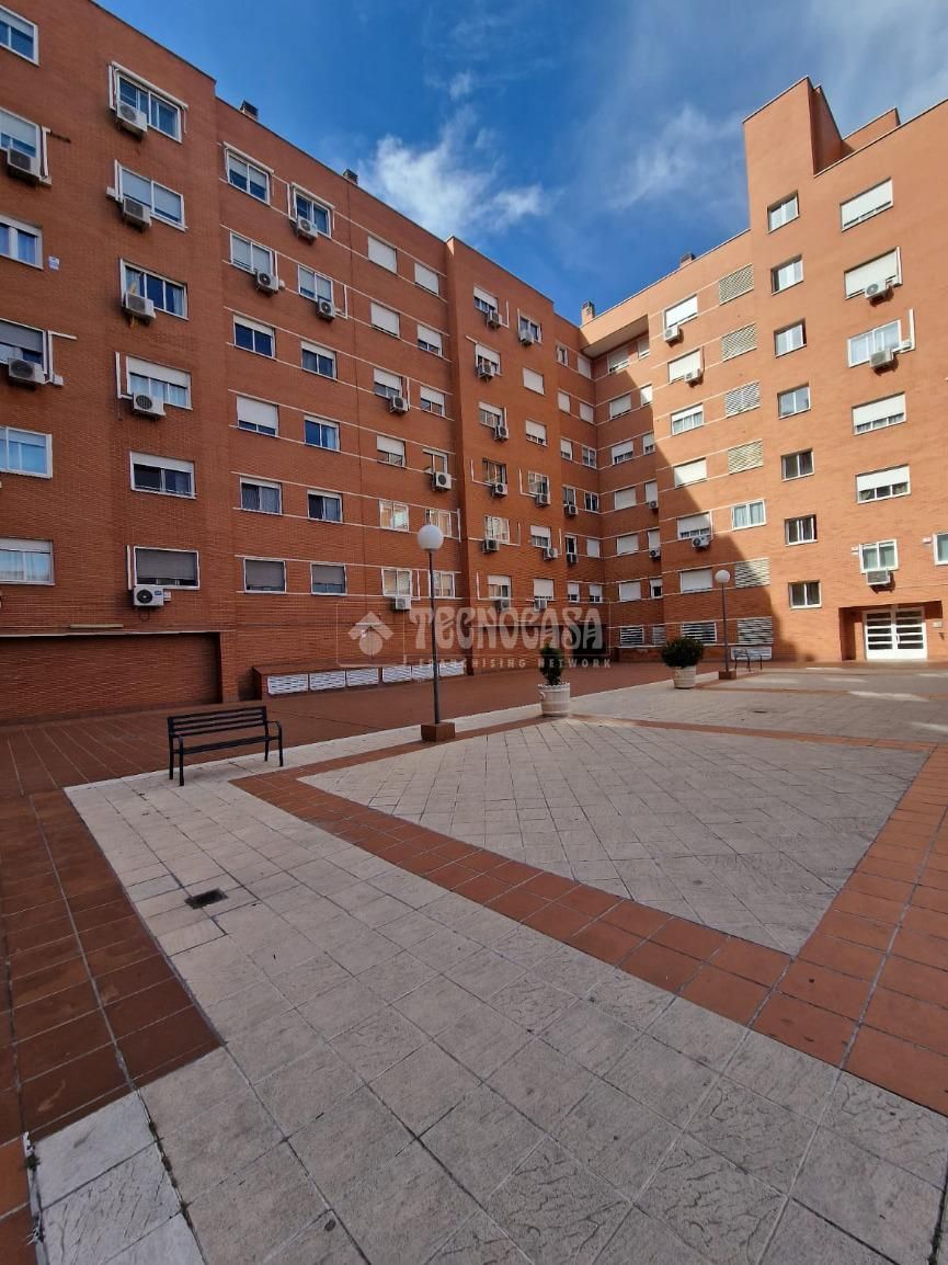 Exterior view of Flat for sale in Valdemoro  with Heating and Storage room