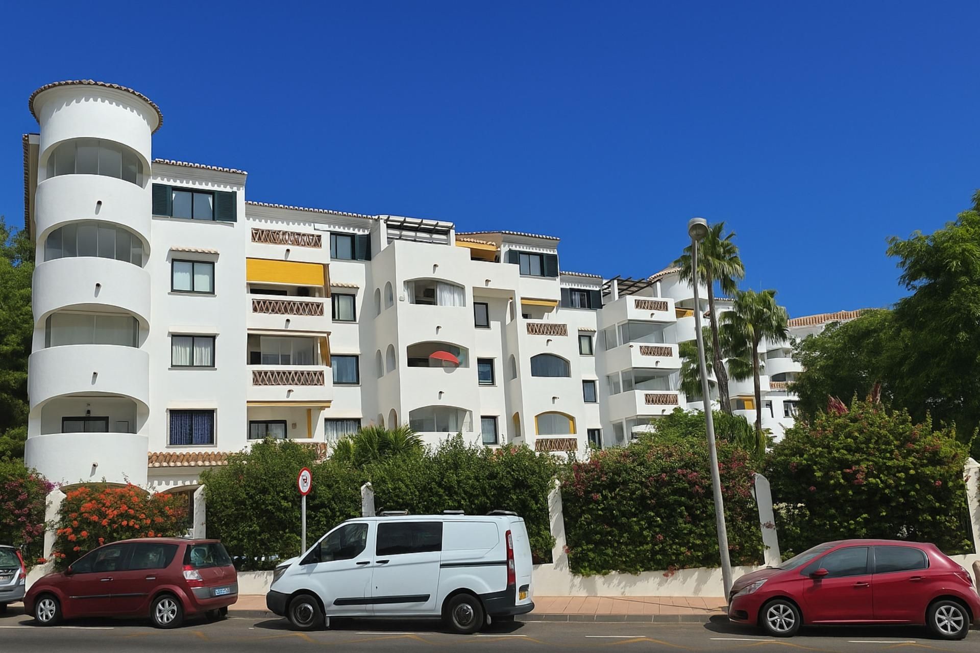 Exterior view of Attic for sale in Benalmádena  with Air Conditioner, Private garden and Terrace