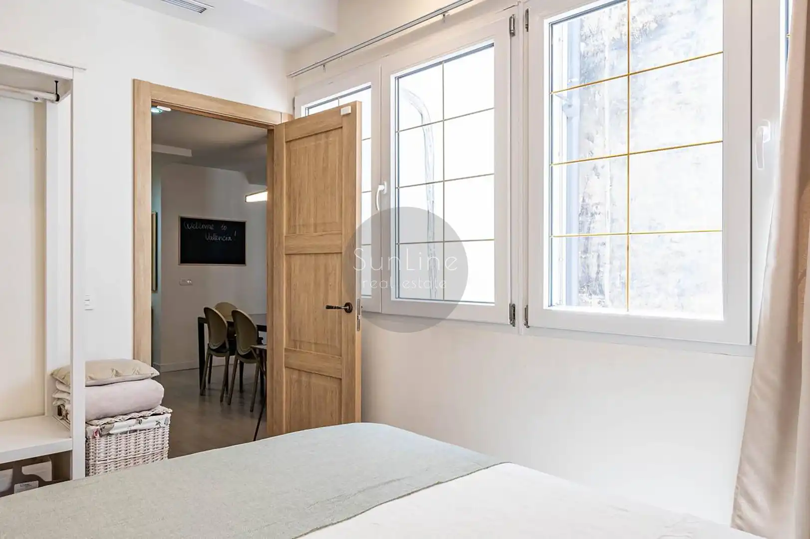 Schlafzimmer von Wohnung zum Verkauf in Valencia mit Klimaanlage, Möbliert und Balkon