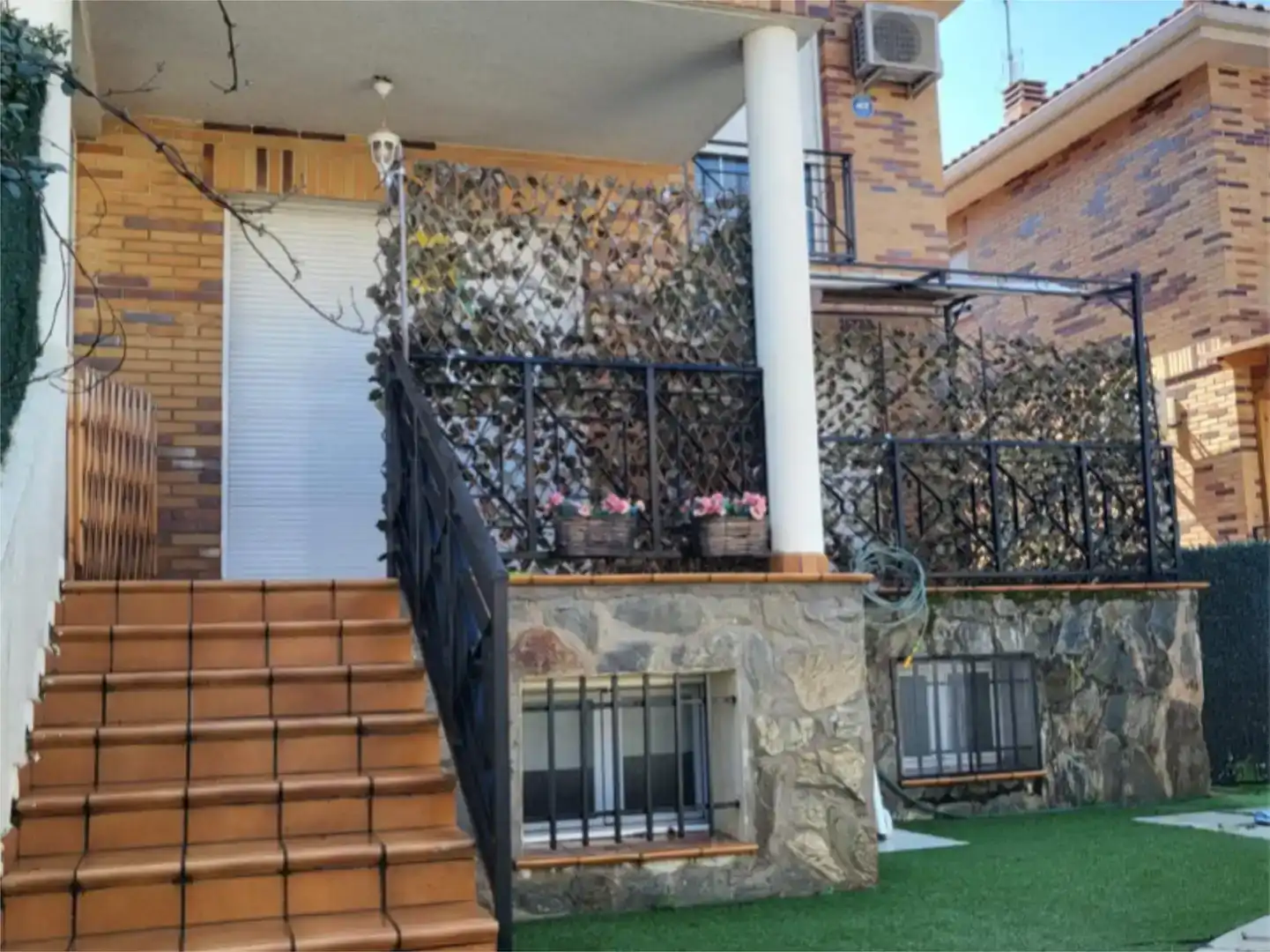 Terrassa de Casa o xalet en venda en Villaviciosa de Odón amb Aire condicionat, Jardí privat i Parquet