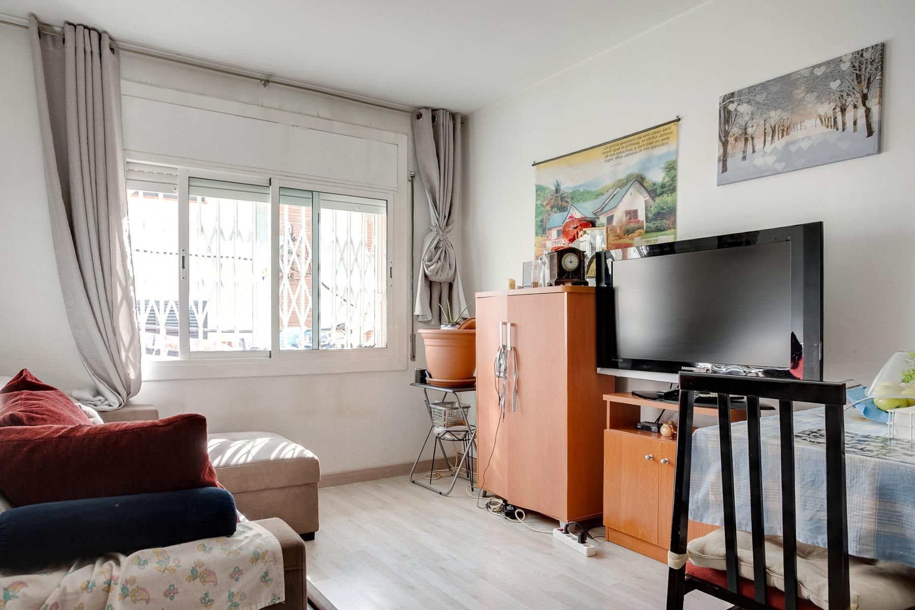 Bedroom of Flat for sale in Santa Coloma de Gramenet