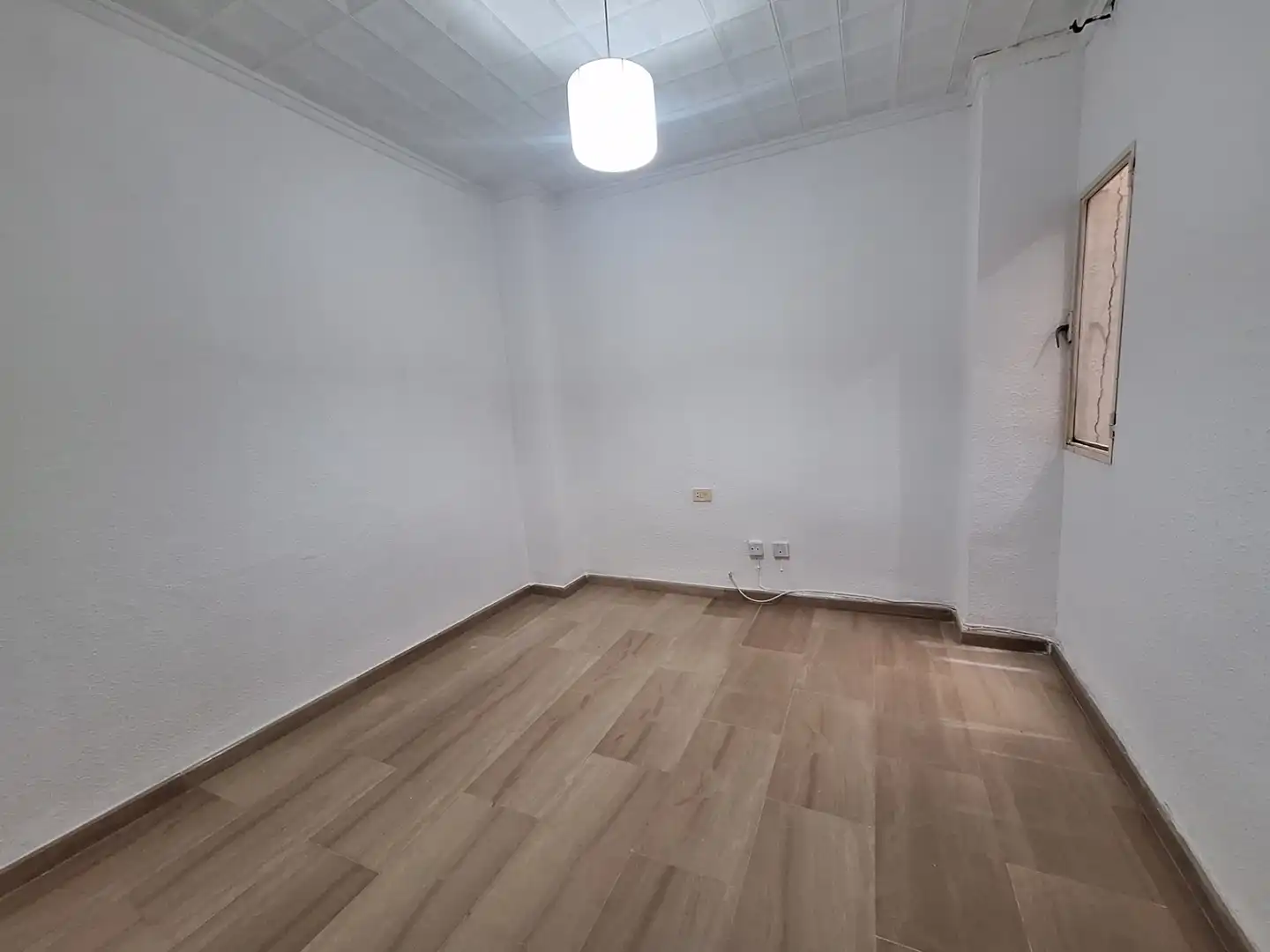 Bedroom of Houses for sale in Sueca  with Air Conditioner, Parquet flooring and Storage room