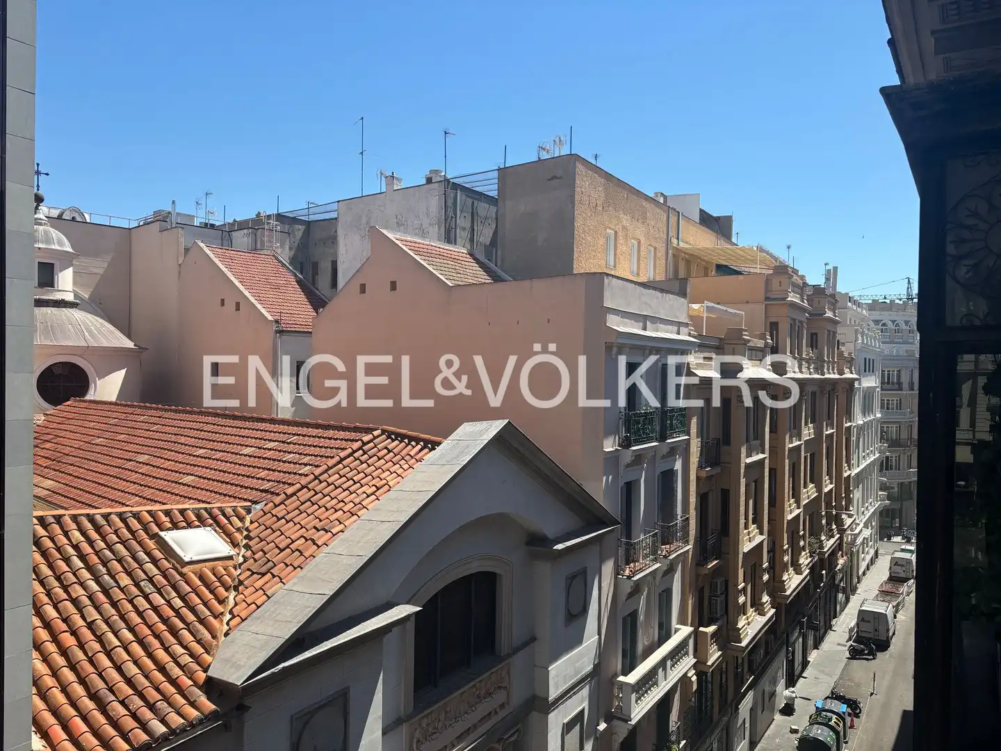 Vista exterior de Piso de alquiler en Madrid con Aire acondicionado, Calefacción y Amueblado