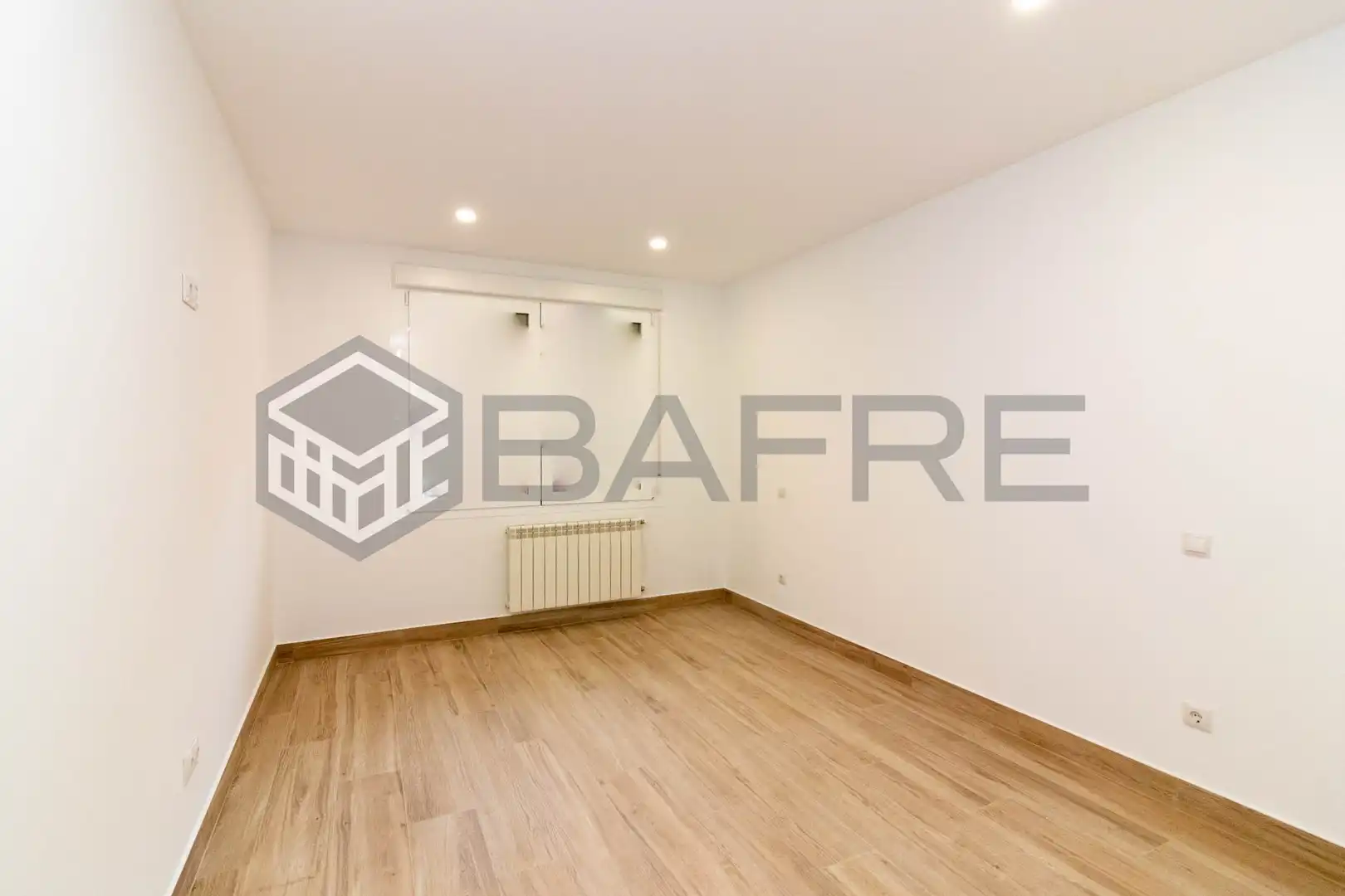Piso en venta en Madrid con Calefacción