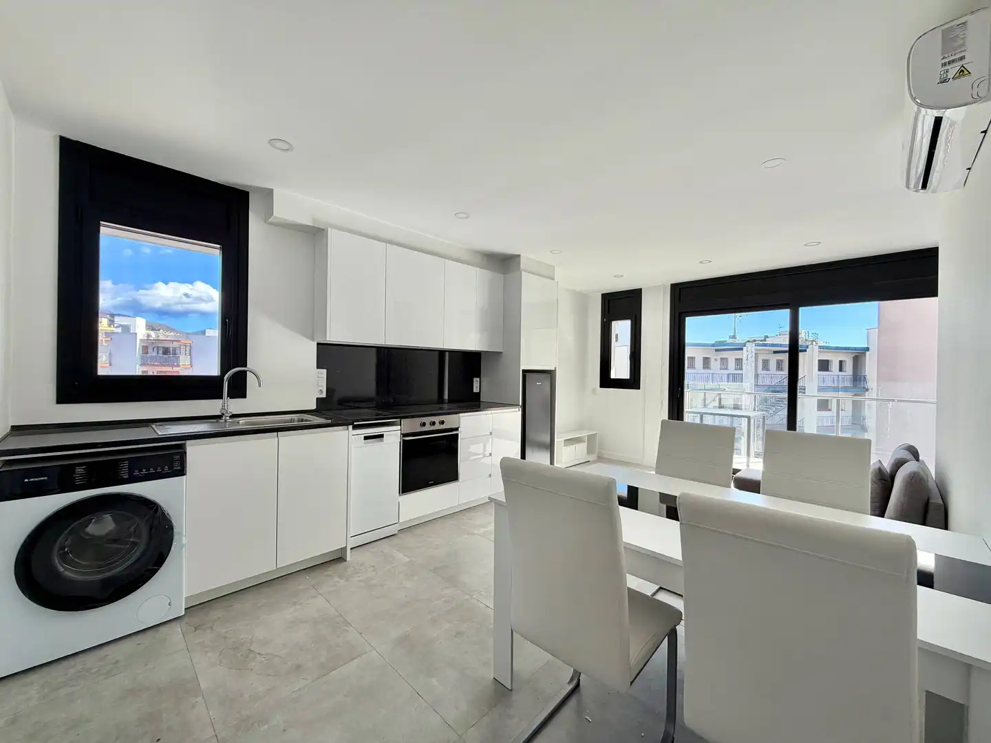 Duplex con ascensore in vendita a Carrer DE LA PUNTA DE LLEVANT, imagen 4