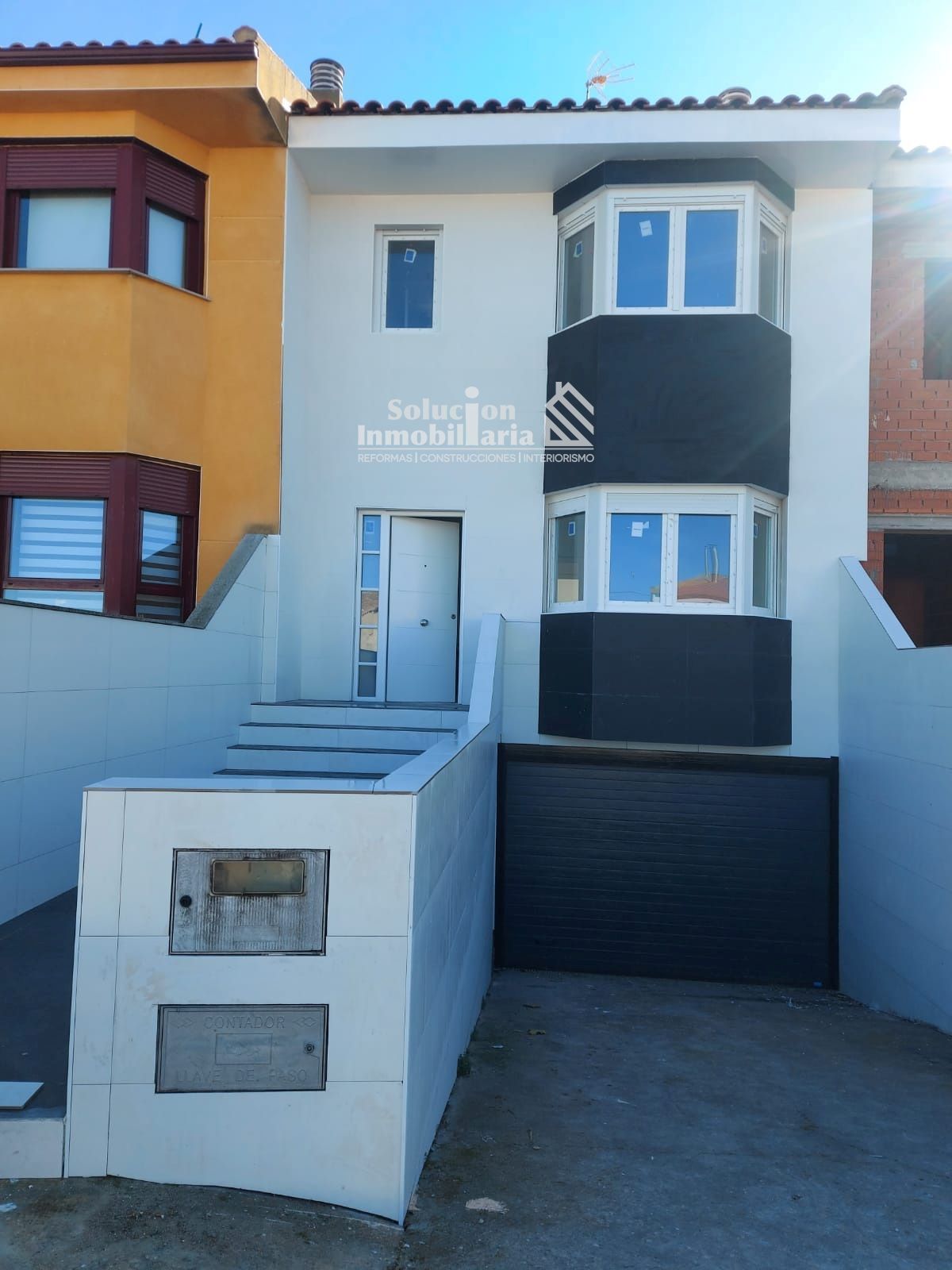 Single-family semi-detached for sale in Moríñigo