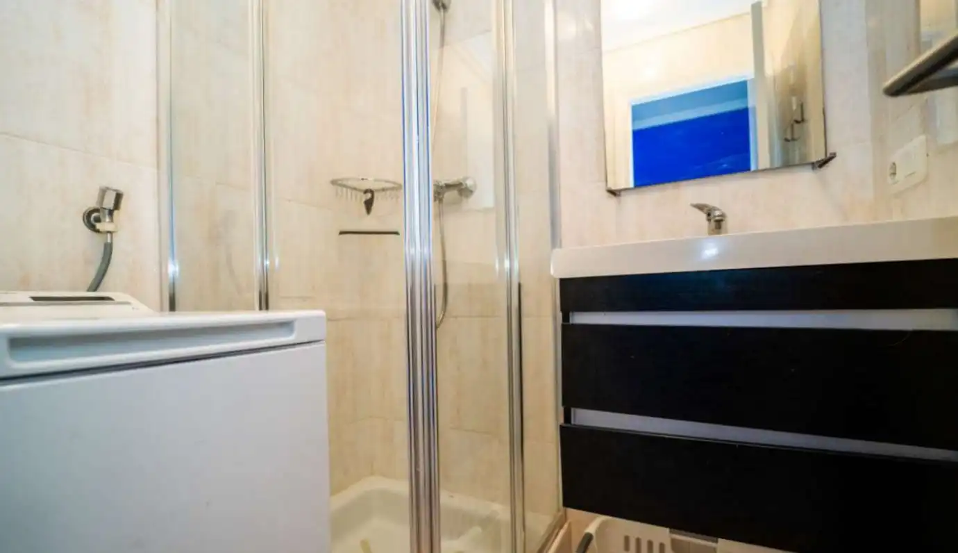 Baño de Apartamento en venta en Calpe / Calp con Aire acondicionado, Calefacción y Jardín privado