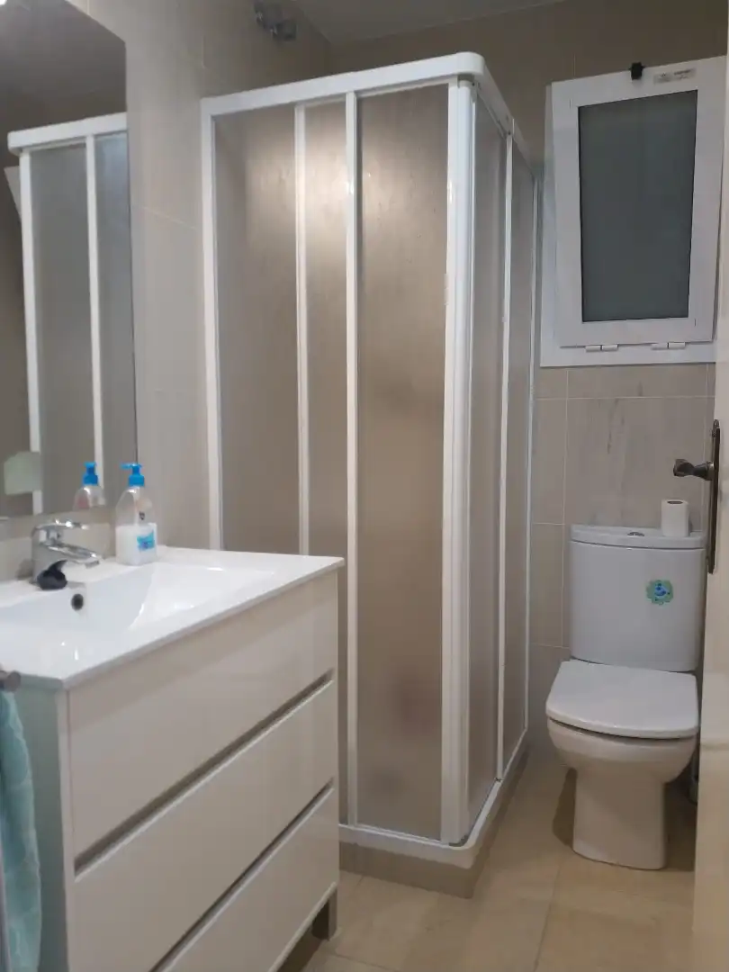 Baño de Piso en venta en L'Hospitalet de Llobregat con Balcón