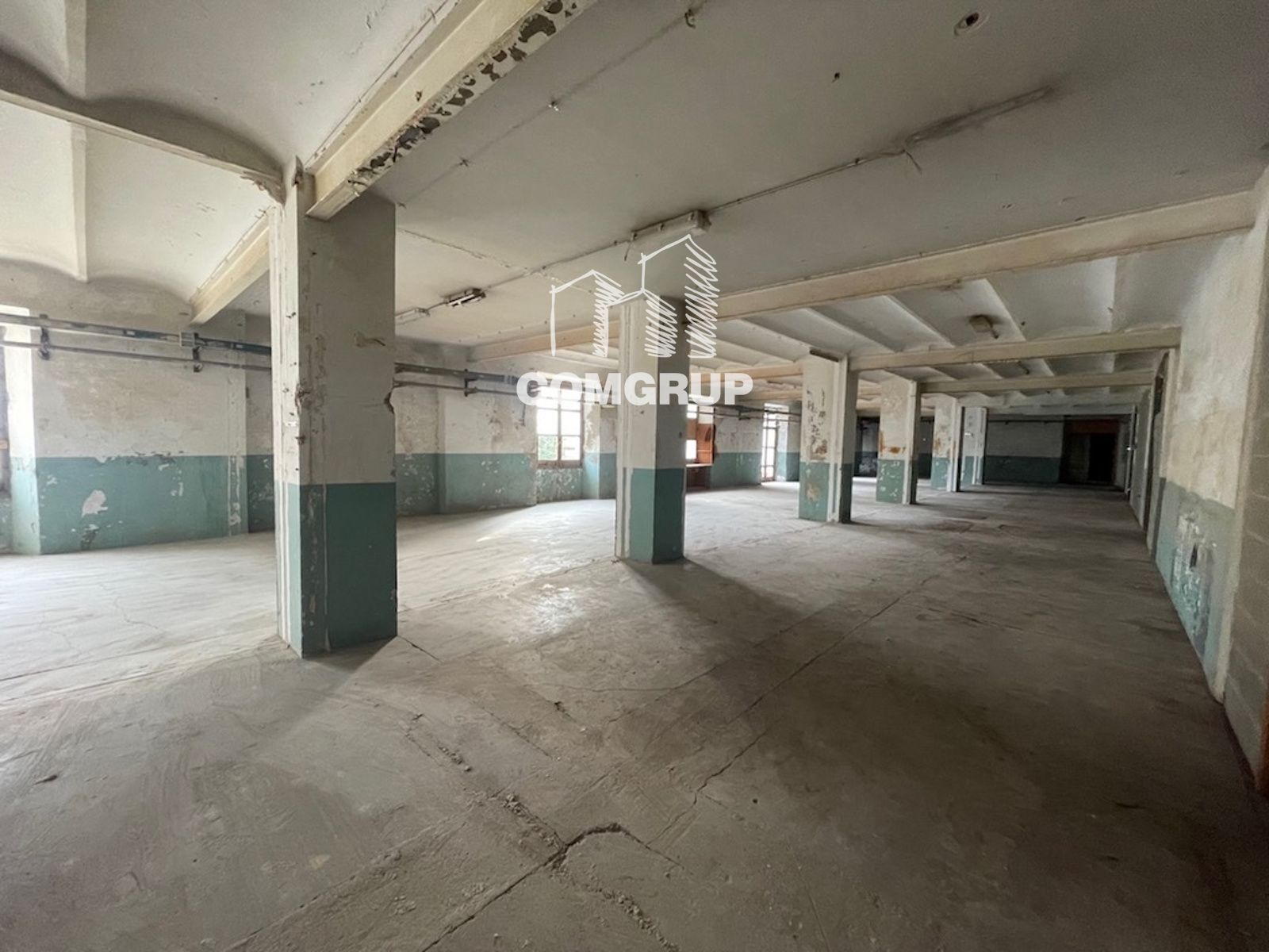 Nave industrial de alquiler en Gelida