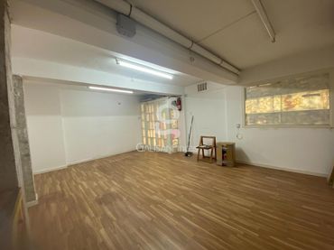 Local comercial en alquiler en Avellaner