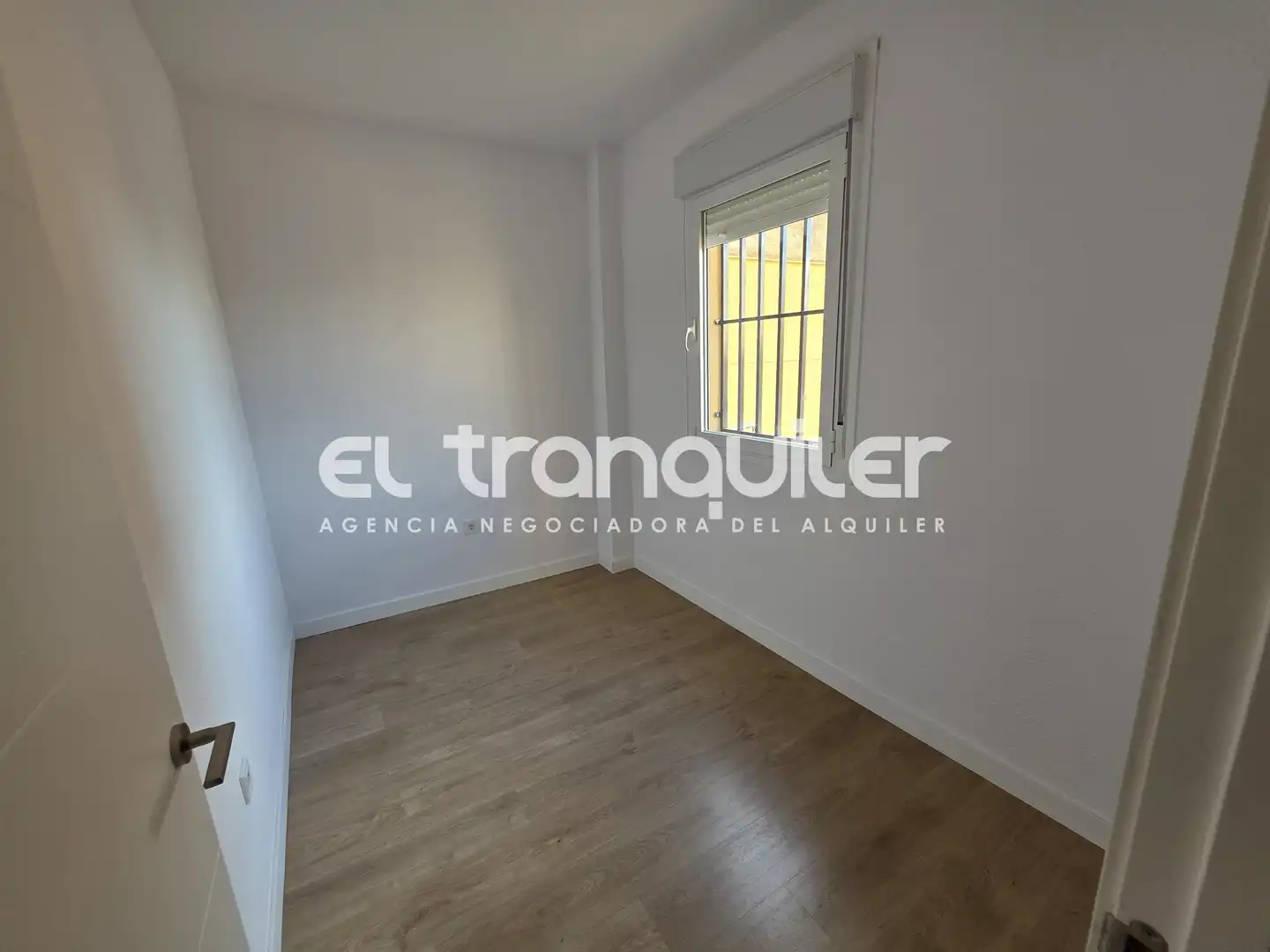 Schlafzimmer von Wohnung zur Miete in Madrid mit Klimaanlage, Terrasse und Abstellraum