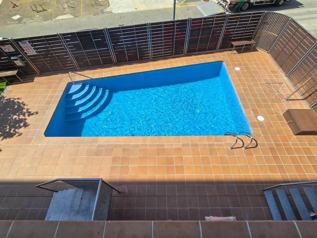 Pis amb jardí en venda a Carrer de Joanot Martorell, 6, Roses, Espanya, imagen 10