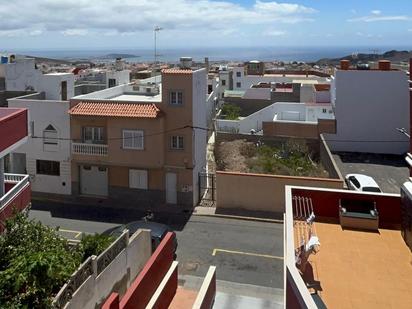 Exterior view of Flat for sale in Ingenio  with Air Conditioner
