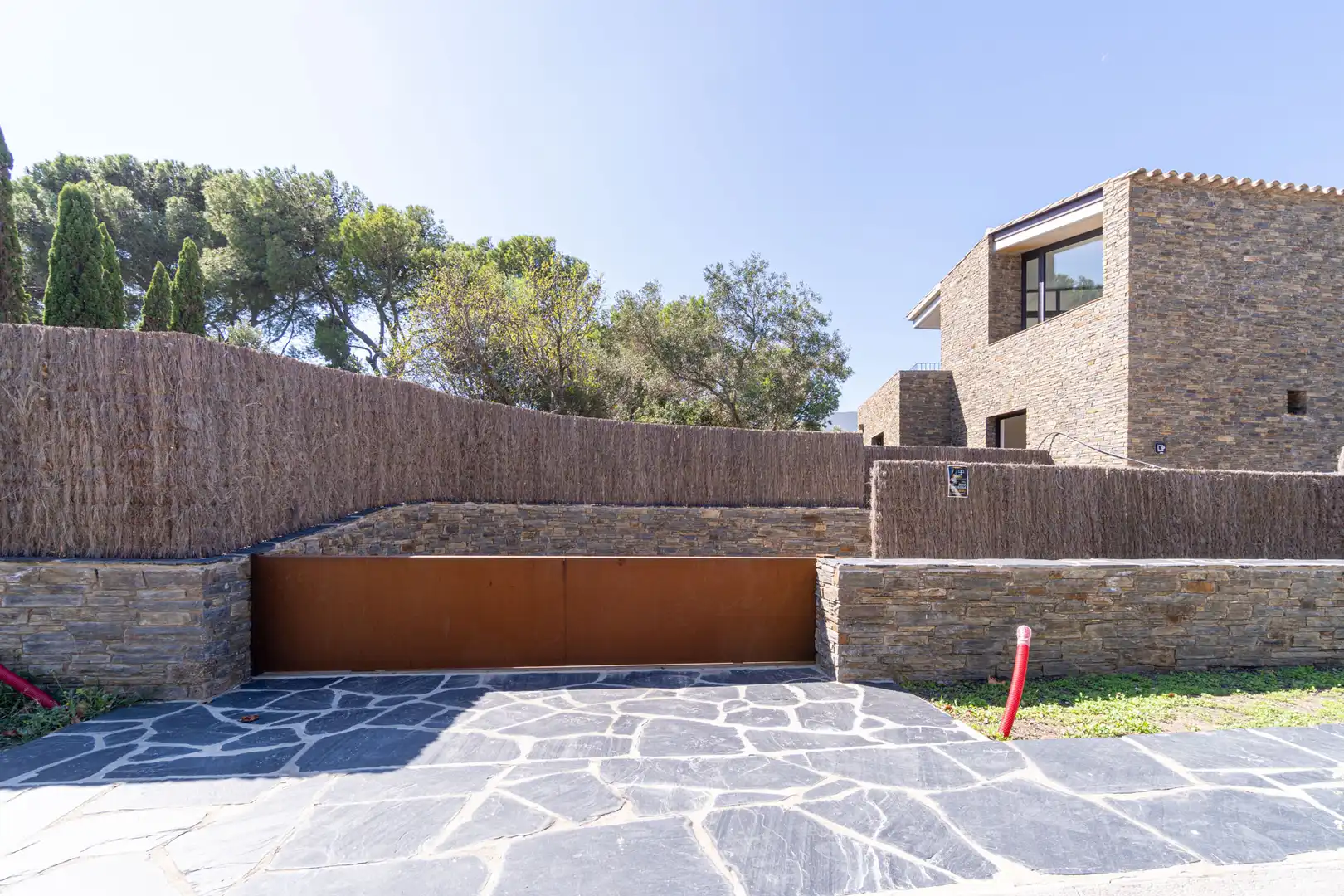 Garten von Haus oder Chalet zum Verkauf in Cadaqués mit Klimaanlage, Heizung und Privatgarten