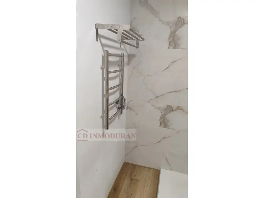 Badezimmer von Wohnung zur Miete in Alicante / Alacant