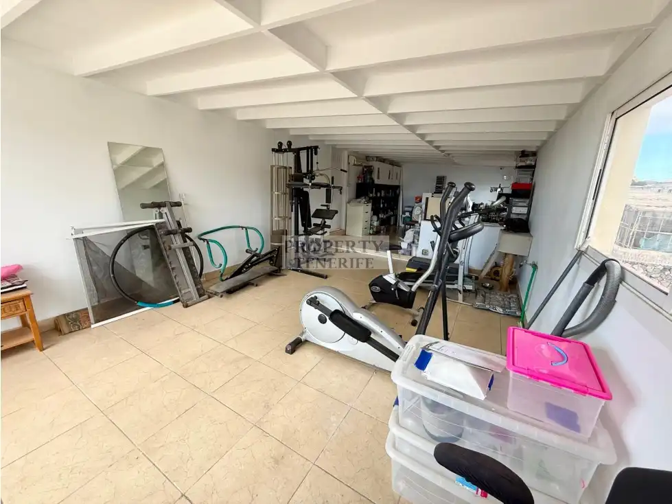 Casa o chalet en venta en Arona con Terraza, Piscina y Amueblado
