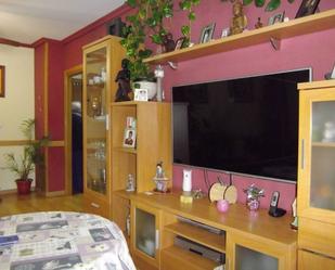 Living room of Flat for sale in  Albacete Capital  with Heating, Parquet flooring and Storage room