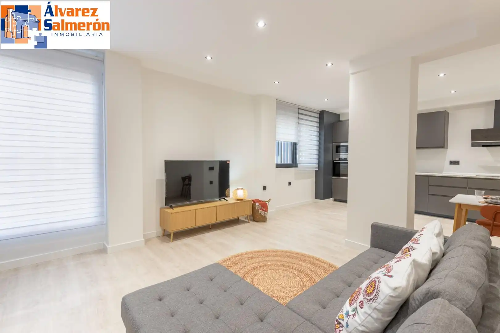 Sala d'estar de Pis en venda en Granada amb Aire condicionat i Calefacció