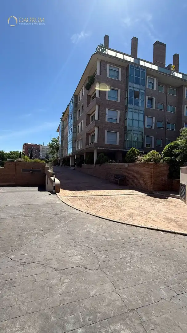 Vista exterior de Ático en venta en Madrid con Aire acondicionado, Calefacción y Terraza