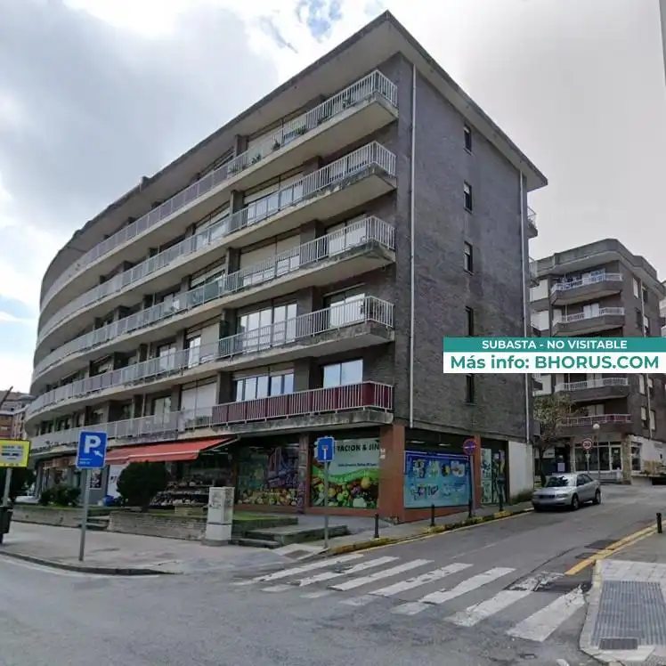 Vista exterior de Piso en venta en Castro-Urdiales
