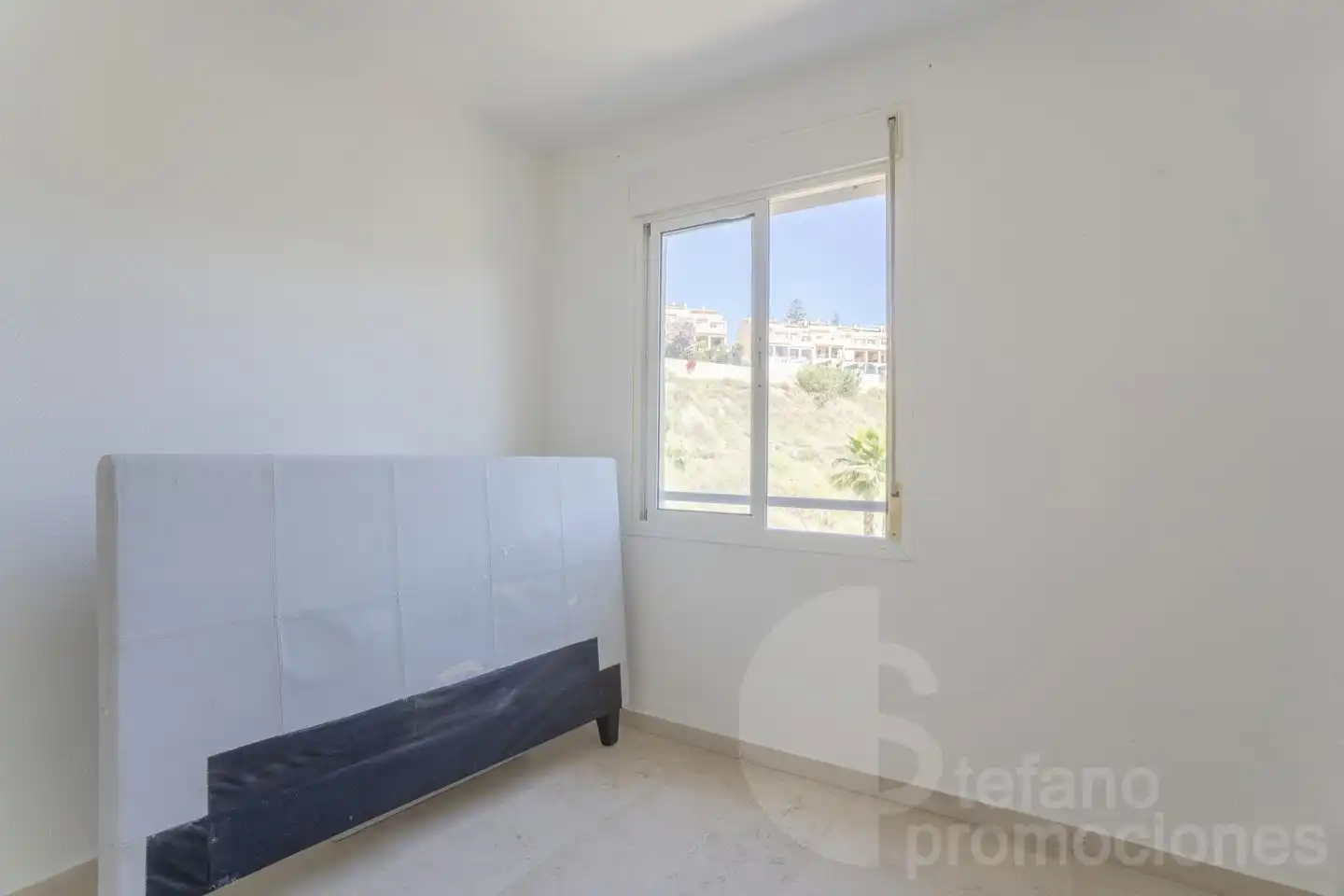 Habitación de Piso en venta en Málaga con Aire acondicionado, Terraza y Piscina comunitaria