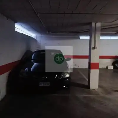 Parking de Apartamento en venta en Badajoz con Aire acondicionado, Calefacción y Jardín privado