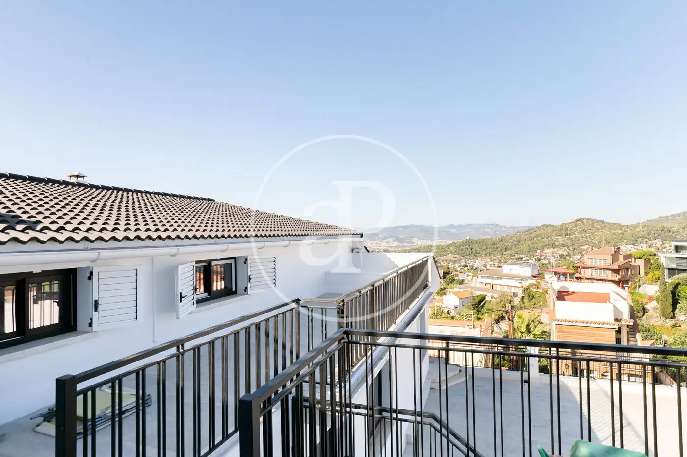 Terrassa de Casa o xalet en venda en Esplugues de Llobregat amb Calefacció, Jardí privat i Terrassa