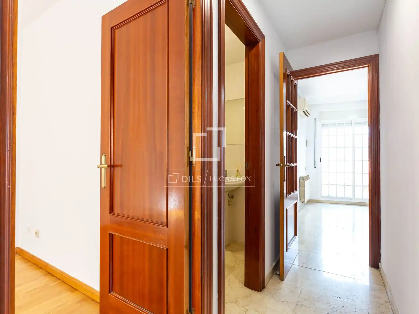 Wohnung zum Verkauf in Sant Just Desvern mit Terrasse und Balkon