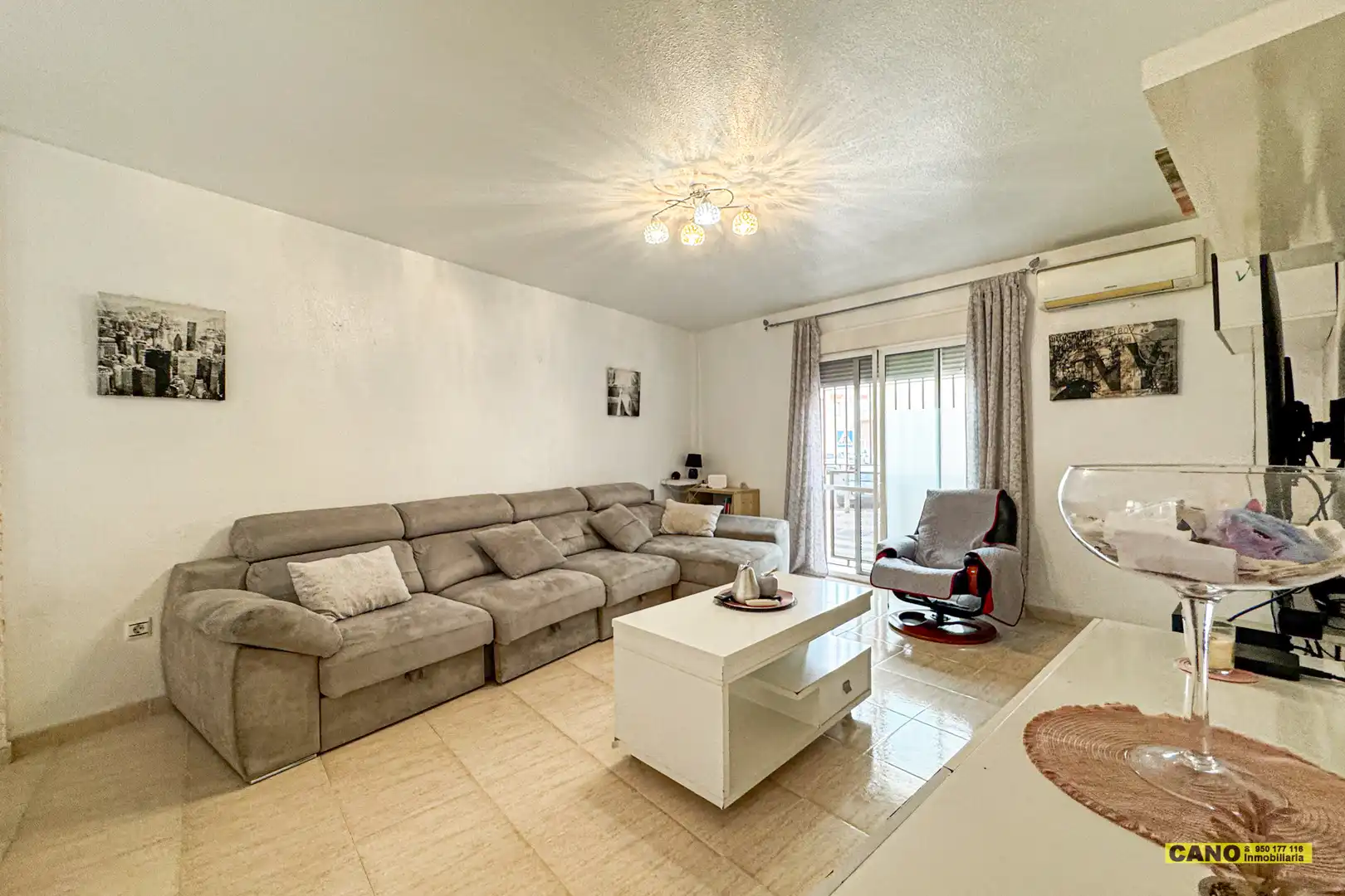 Sala de estar de Piso en venta en Roquetas de Mar ciudad