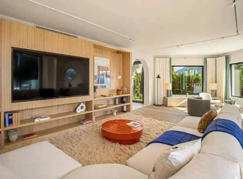 Maison avec terrasse à vendre à Nueva Andalucía, imagen 2
