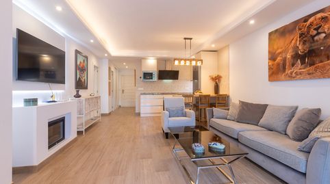ELEGANTE APARTAMENTO DE 2 DORMITORIOS EN PUENTE ROMANO CON TERRAZA PRIVADA