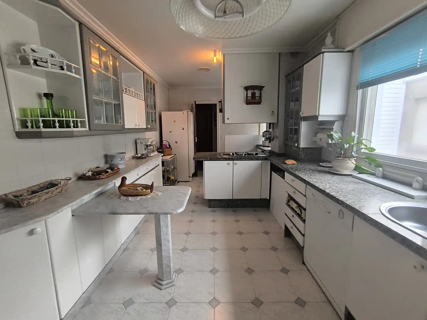Cocina de Piso en venta en Pontevedra Capital  con Calefacción, Parquet y Trastero