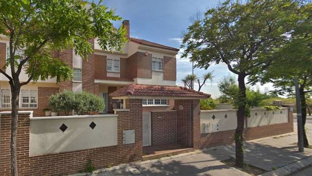 Casa adosada en Venta en Avenida de María Moliner en Leganés Norte