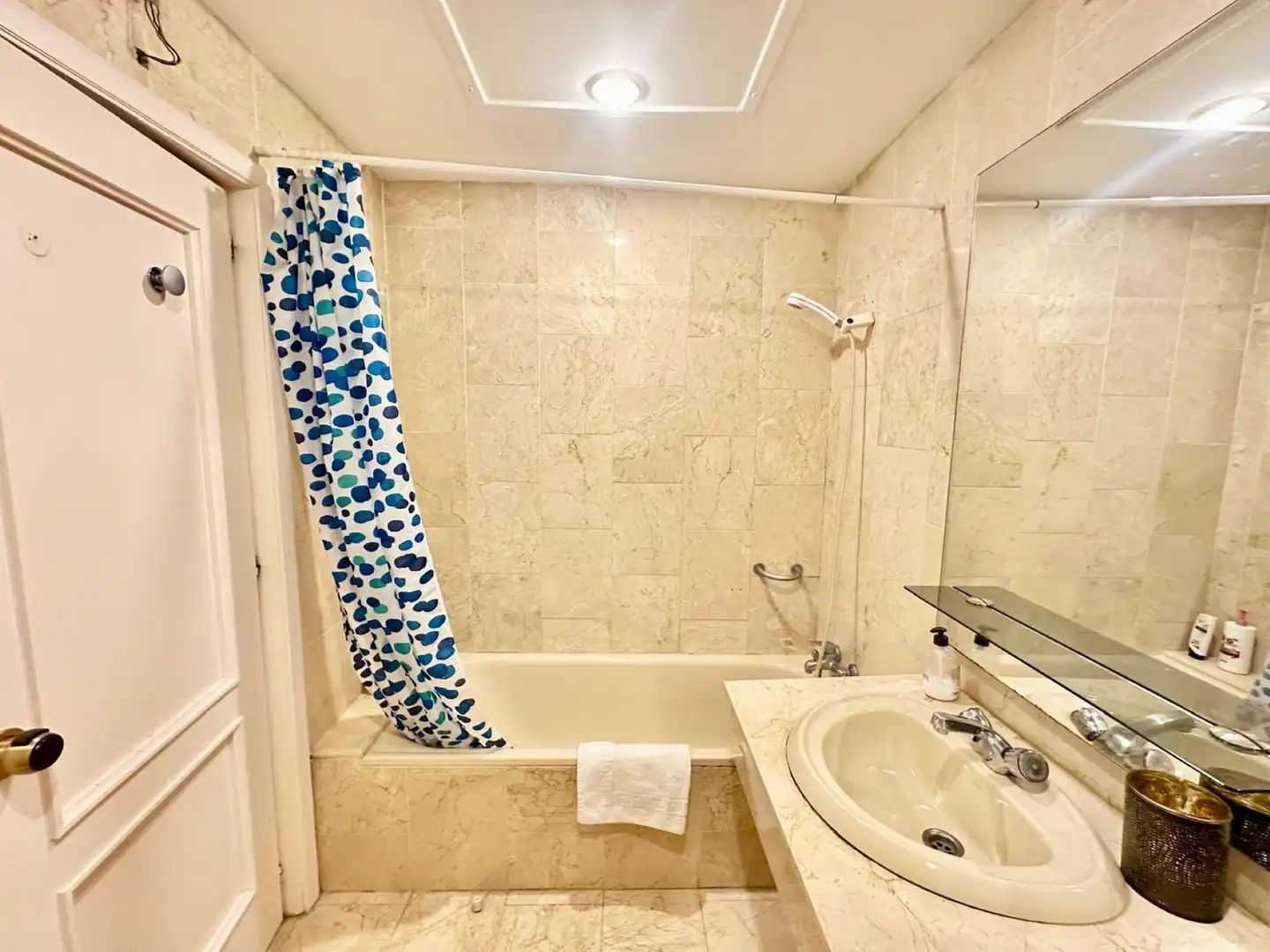 Bany de Estudi en venda en Marbella amb Aire condicionat, Moblat i Piscina comunitària
