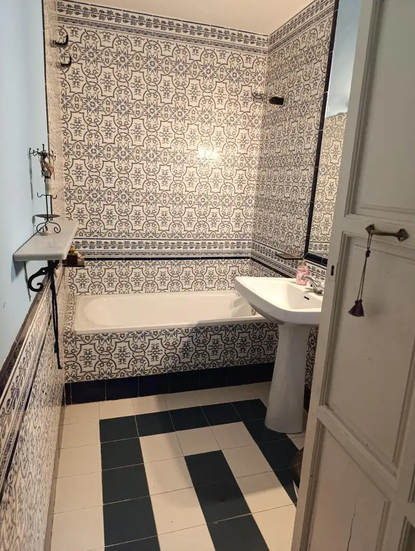Bathroom of Houses for sale in Atarfe